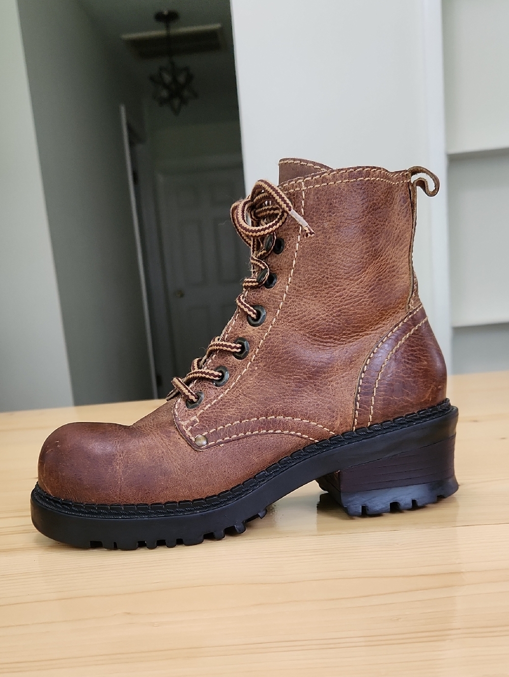 Vintage Y2K MIA Chunky Lace Up Combat Boots 7 8 Brown Leather Grunge Whimsigoth